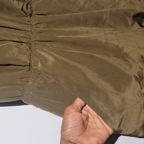 Aritzia Babaton CORBETT 100% Silk Romper in Olive green - Small - Picture 11 of 12